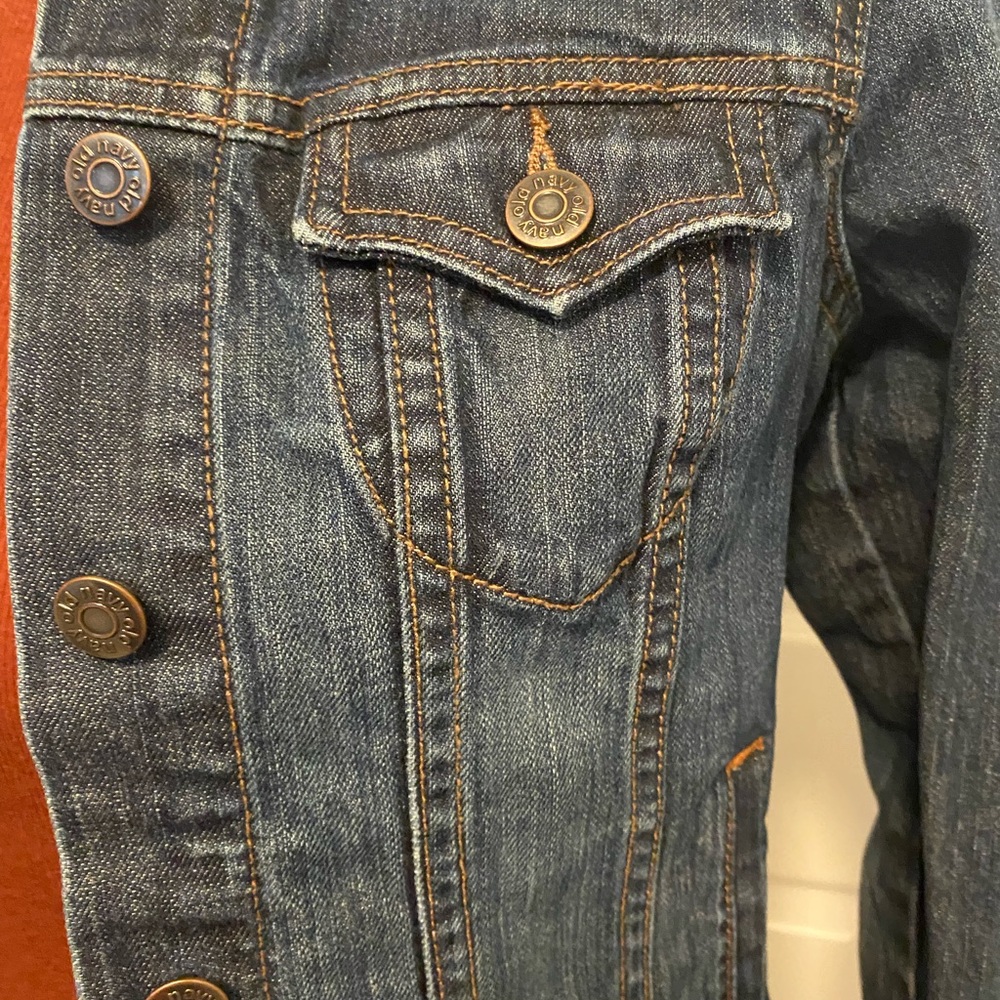 Old Navy Petite Small Denim Jacket - Picture 2 of 5